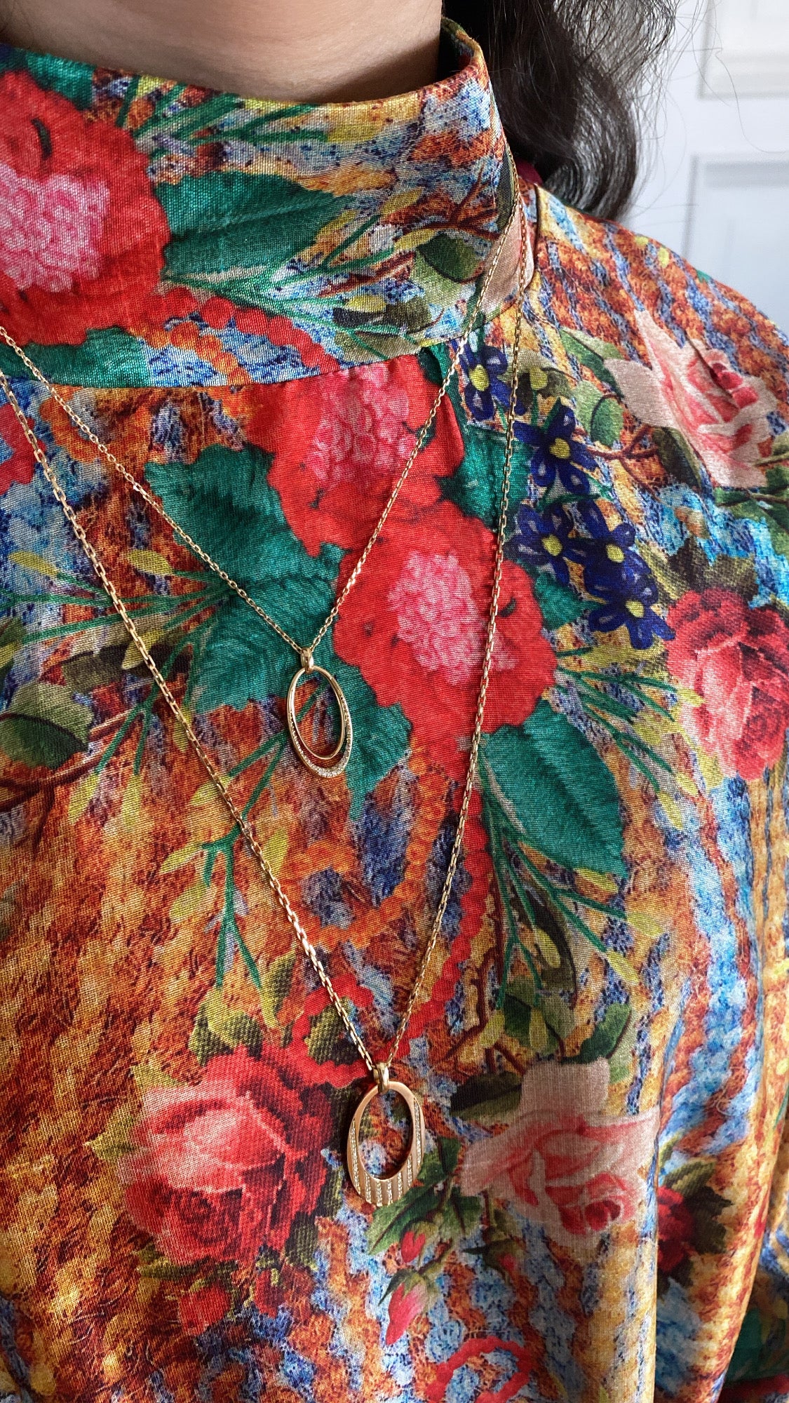 Future Pendant Set with Diamonds